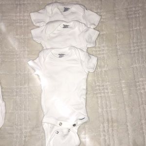 Short sleeve tees for baby